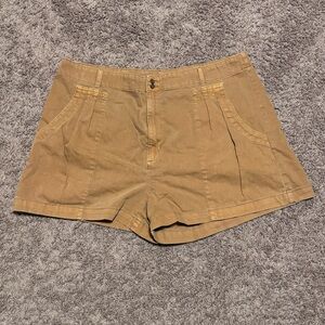 Universal Thread Size 16 Tan Casual Shorts